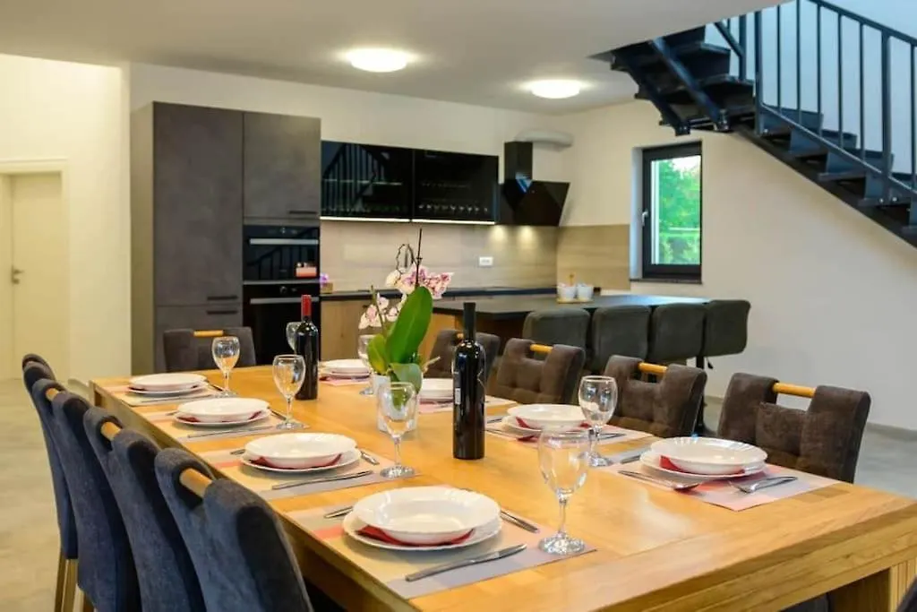 Villa 9 Marcana Croatia