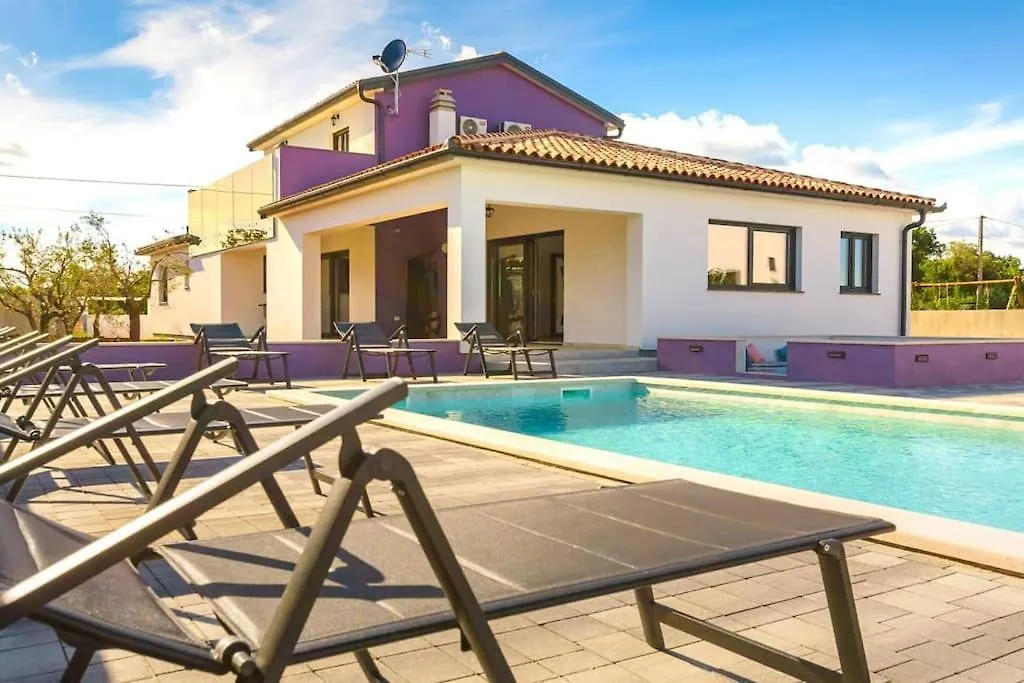 Villa 9 Marcana