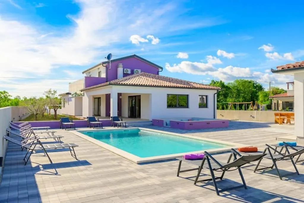 Villa 9 Marcana