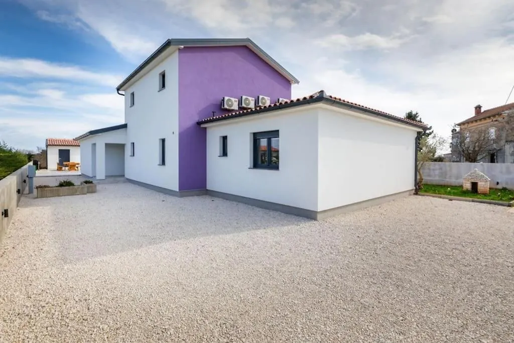 Villa 9 Marcana