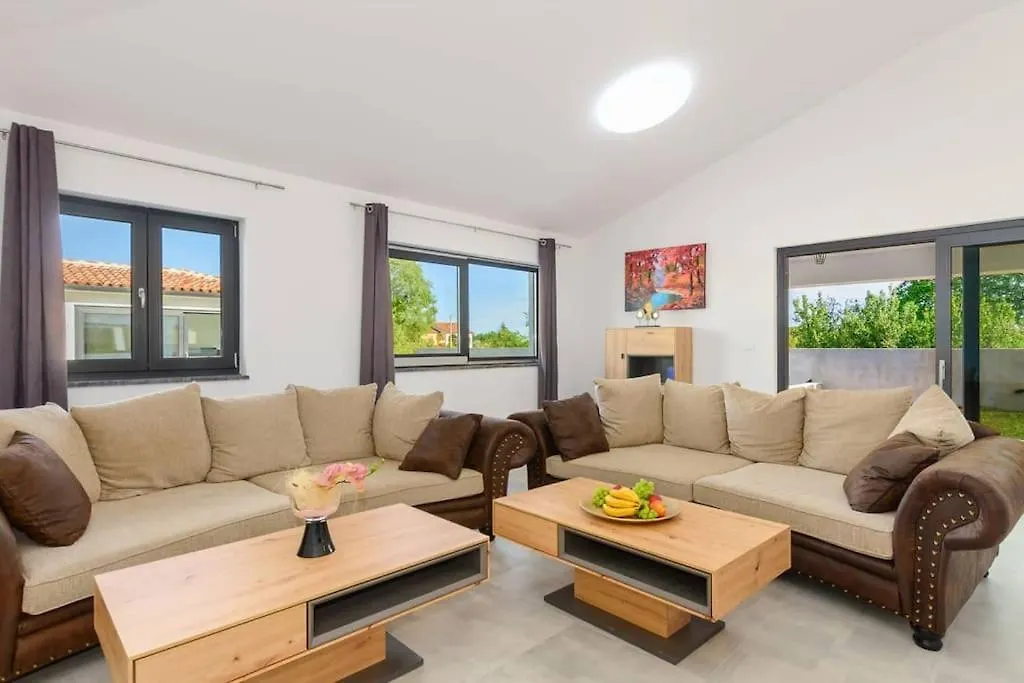 Villa 9 Marcana