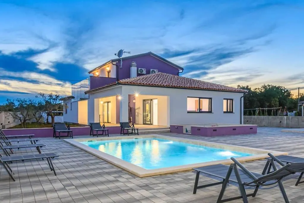Villa 9 Marcana
